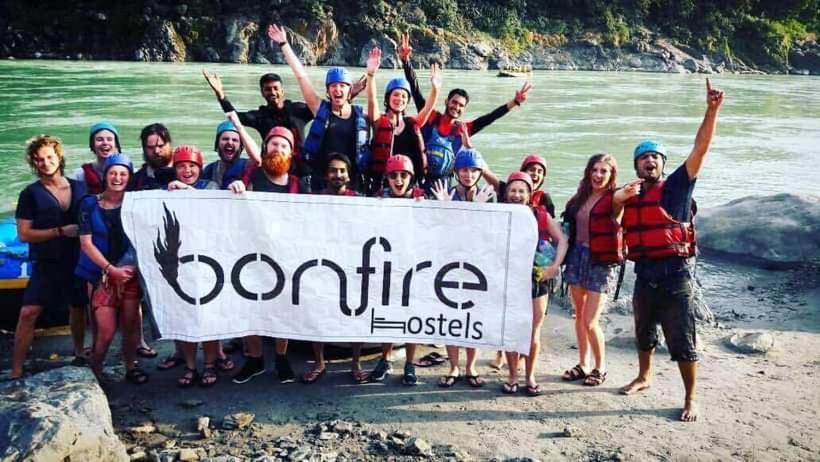 Bonfire Hostels Rishīkesh Eksteriør bilde